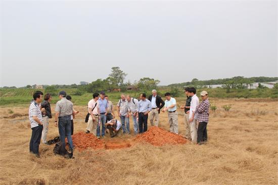 考察鹰潭农田小流域