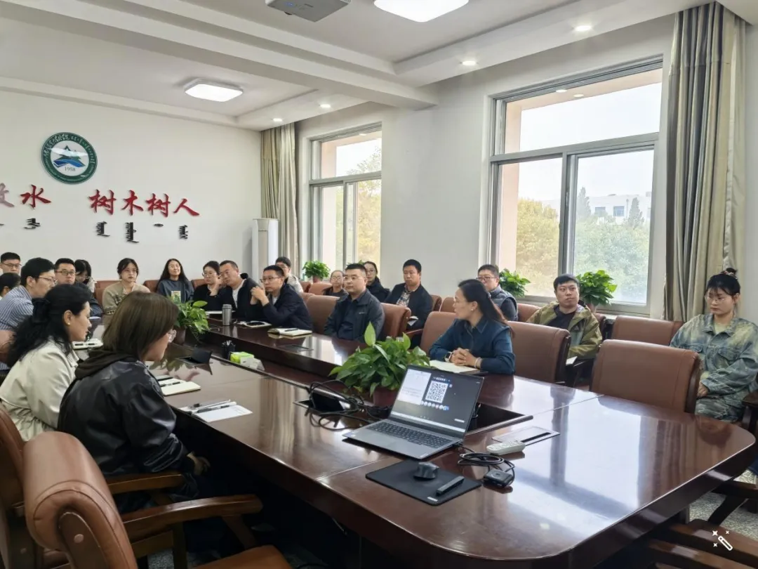 林学院举办“走进内蒙古两大森林生态系统定位研究站：览概况、悉设备、探科研”主题“绿色讲堂”