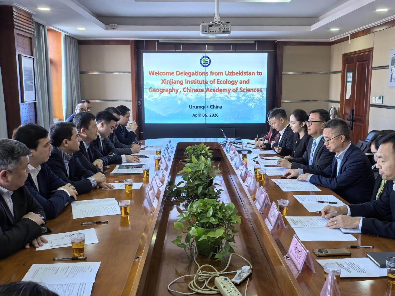乌兹别克斯坦锡尔河州代表团访问新疆生地所